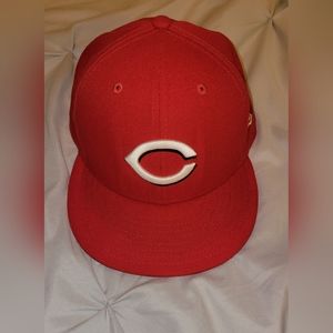 Cincinnati Reds Hat Fitted Size 7